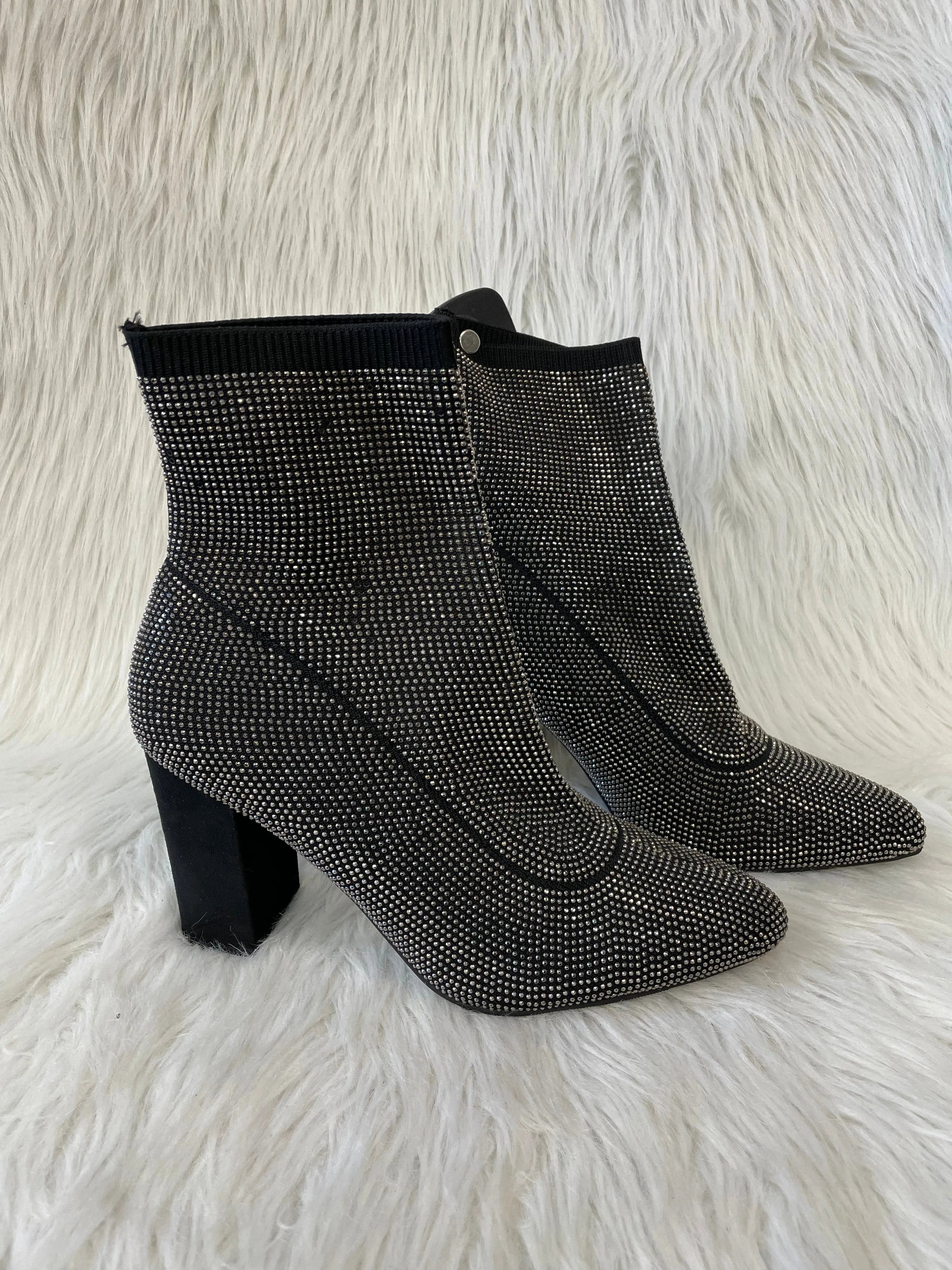 Black & Silver Boots Ankle Heels Clothes Mentor, Size 10