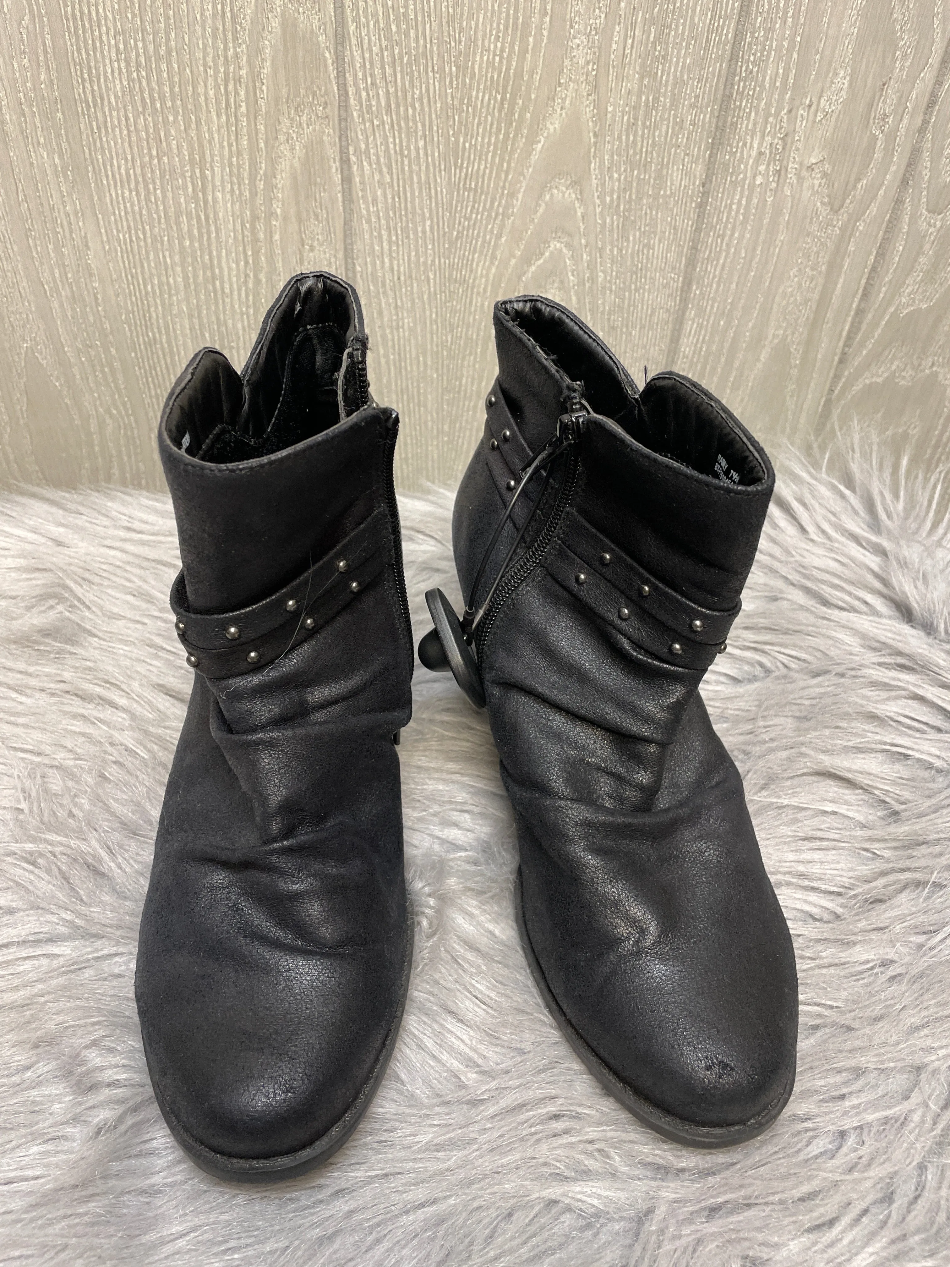 Boots Ankle Heels By Bare Traps In Black, Size: 7.5