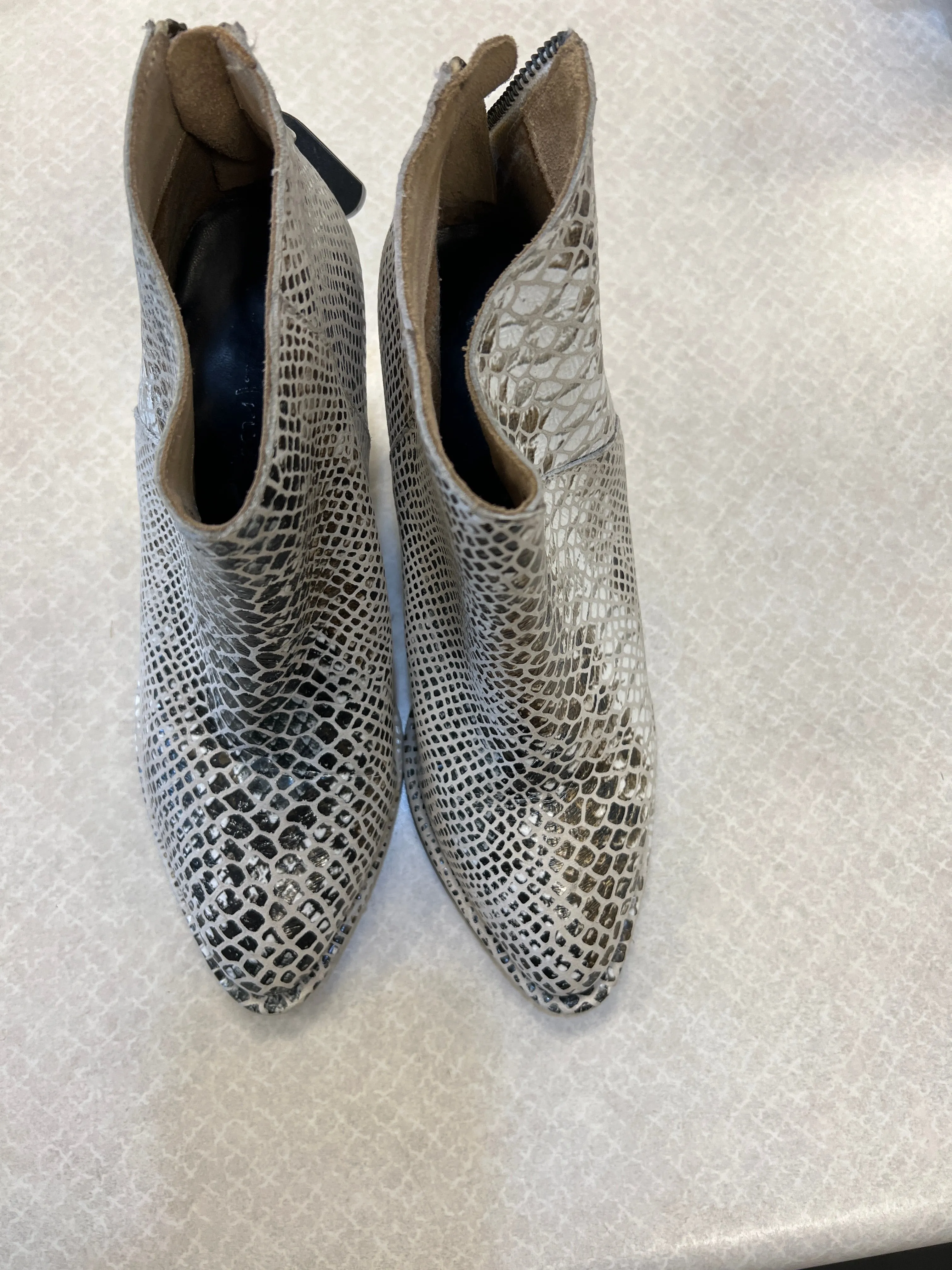 Boots Ankle Heels By Clothes Mentor In Snakeskin Print, Size: 7