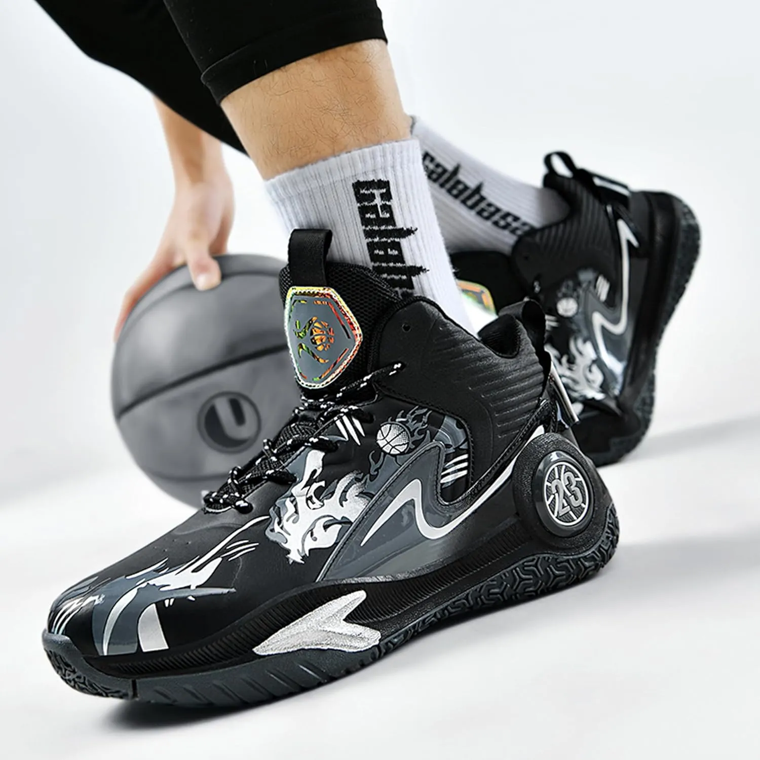 Men's Basketball Shoes Anti-Slip and Wear-Resistant Soles Running Shoes Graffiti Design Fashionable Sports Shoes